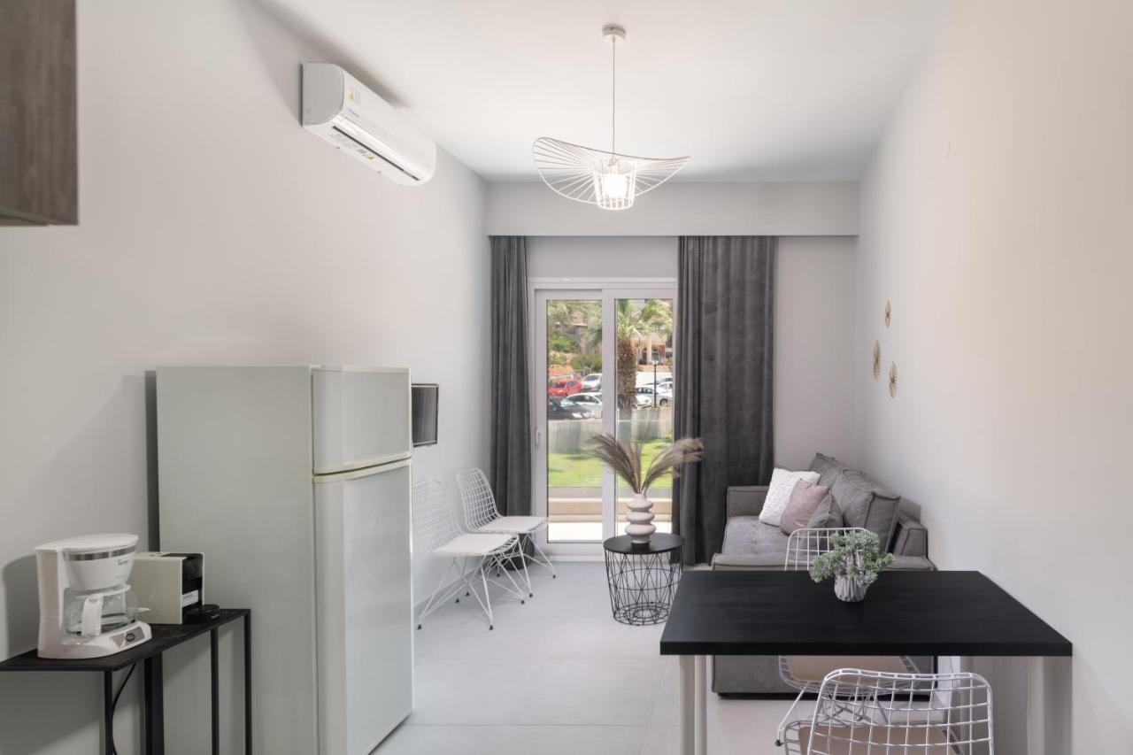Mk Summer Breeze Luxury Apartments 阿齐亚·佩拉加 外观 照片